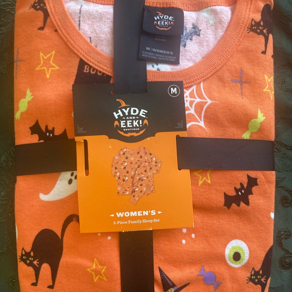 Hyde & EEK! Boutique Women's Halloween Orange Pajama Set